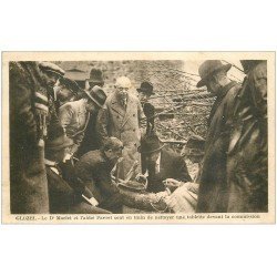 carte postale ancienne 03 GLOZEL. 1928 Morel et Favret en train de nettoyer une tablette devant la commission
