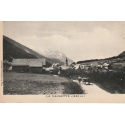 05 LA VACHETTE. Attelage sur la Route à l'entrée du Village