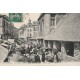 56 AURAY. La vieille Halle près du lavoir le jour du Marché 1915