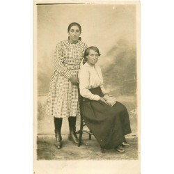 Superbe et rare LOT 10 cpa Fantaisies : Femmes