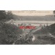 63 LE LAC PAVIN. Touristes regardant le Déversoir 1920