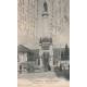 73 CHAMBERY. Colonne de Boigne avec vendeur ambulant 1902