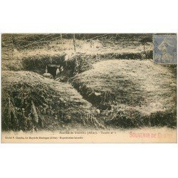 carte postale ancienne 03 GLOZEL. Les Fouilles. Tombe n°1 1929