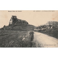 15 APCHON. Ruines du Château et les Orgues 1921
