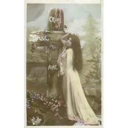 10 cpa FANTAISIES La Croix Fleurs Couple Militaire Religion Bonne Fête Année Attila