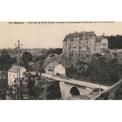23 BOUSSAC. Pont sur la Petite-Creuse et ancien Château féodal