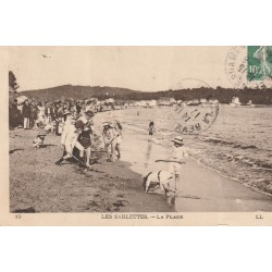 83 La Seyne-sur-Mer LES SABLETTES. La Plage bien animée 1923