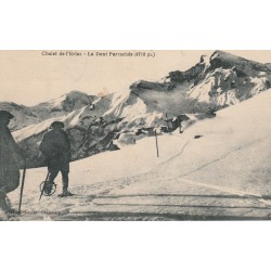 73 Environs de LANSLEBOURG. Randonneurs au Chalet de l'Erlaz à la Dent Parrachée 1926