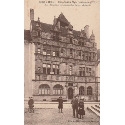 71 PARAY-LE-MONIAL. Hôtel de Ville animée