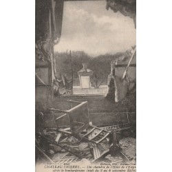 02 CHATEAU-THIERRY. Une chambre de l'Hôtel de l'Eléphant après bombardement guerre 1914