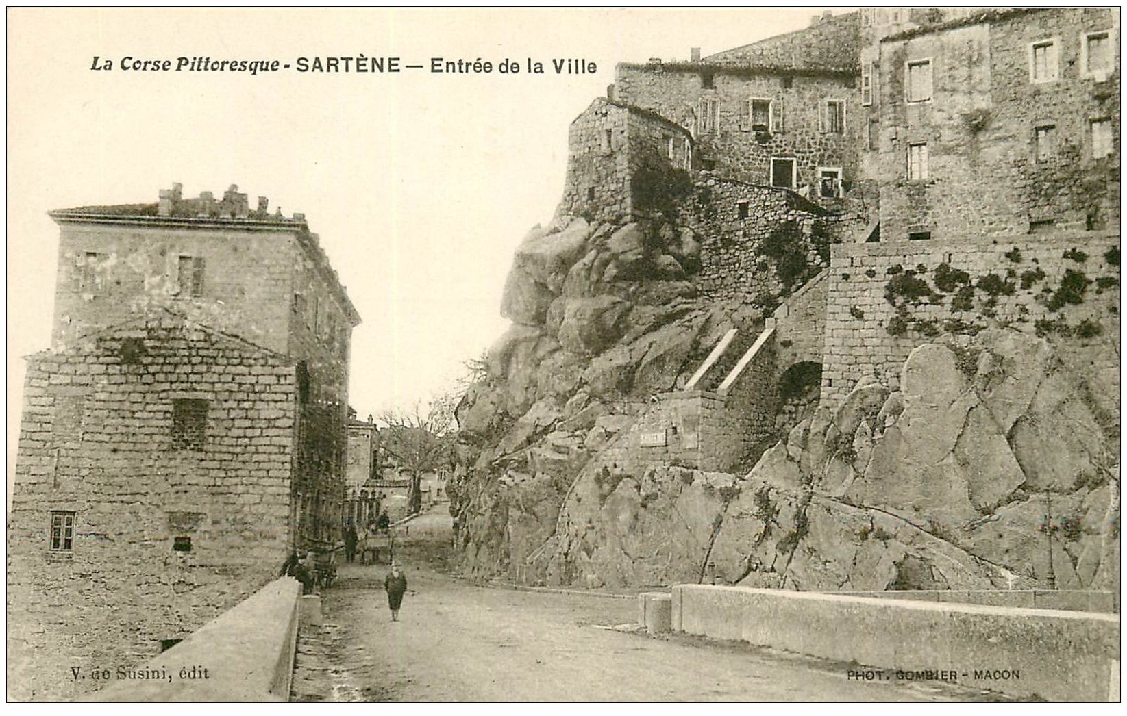 carte postale ancienne 20 CORSE. Sartène. Entrée de la Ville vers 1928