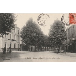 43 BRIOUDE. Comptoir d'Escompte Boulevard Desaix animation 1913