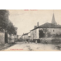 54 SERRES. Vue intérieure du Village animation