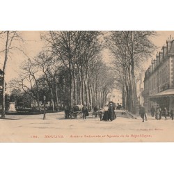 03 MOULINS. Square de la République et citerne nettoyage des rues avenue Nationale 1910