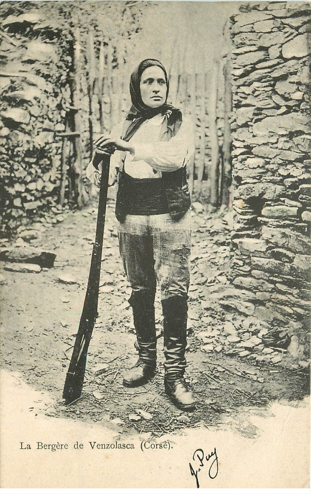 20 VENZOLASCA. La Bergère avec son fusil. Timbre Italien vers 1905