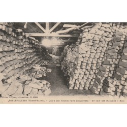 70 AILLEVILLERS. Un coin des Magasins à Bois de l'Usine des formes pour chaussures