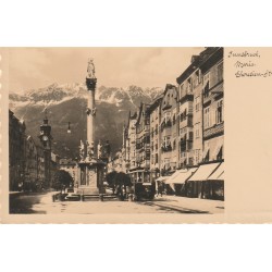 Autriche INNSBRUCK. Tramway sur MARIA THERESIENSTRASSE