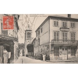 91 ESSONNES. La Boucherie Foye face à la Mairie