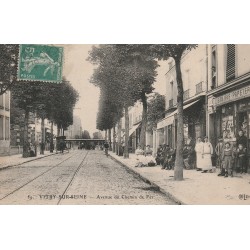 94 VITRY-SUR-SEINE. Librairie Barr Avenue du Chemin de Fer et Bistrot