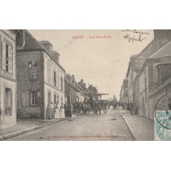 61 L'AIGLE LAIGLE. Attelage devant Hôtel de l'Ancre Rue Porte-Rabel 1905