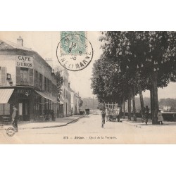 77 MELUN. Café de l'Union "Hubert" Quai de la Verrerie 1905