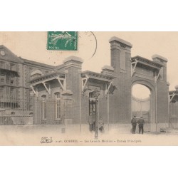 91 CORBEIL. Entrée Principale bien animée des Grands Moulins vers 1905