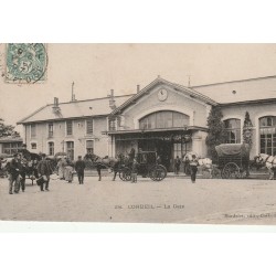 91 CORBEIL. Attelages et fiacres devant la Gare avec voyageurs 1907