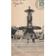77 MELUN. Fontaine de la Place Saint-Jean bien animée 1905