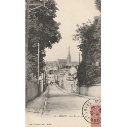 77 MELUN. Rue Saint-Liesne et vue sur sa Cathédrale 1905