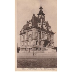 91 CORBEIL. L'Hôtel de Ville
