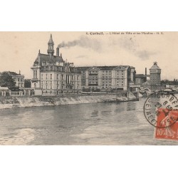 91 CORBEIL. Hôtel de Ville et les Moulins 1915
