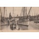 85 LES SABLES D'OLONNE. Nombreux bateaux de pêche dans le Port