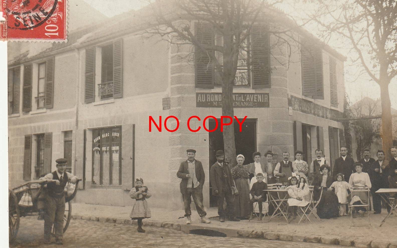 93 NOISY-LE-SEC. Café Hôtel Restaurant "Au Rond Point de l'Avenir" 75 rue Merlan vers 1909 Photo carte postale Rare