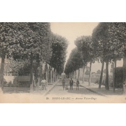 93 NOISY-LE-SEC. Avenue Victor-Hugo petite animation 1914