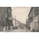 93 NOISY-LE-SEC. Grosse animation devant Charcuterie Epicerie rue Merlan