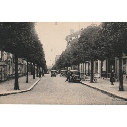 93 NOISY-LE-SEC. Voitures anciennes Boulevard Michelet