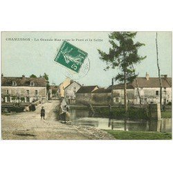 carte postale ancienne 21 CHAMESSON. La Grande Rue avec le Pont et la Seine 1908