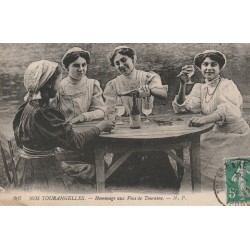 37 NOS TOURANGELLES. Hommage aux Vins de Touraine 1918