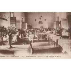 A.O.F Côte d'Ivoire BOUAKE. Salle à manger du Buffet bien animé