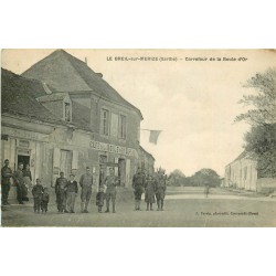 72 LE BREIL-SUR-MERIZE. Militaires devant le Café Billard de la Boule d'Or au Carrefour