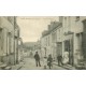 72 LE GRAND-LUCE. Commerce "Bruneau" rue de Villaines animation