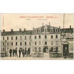 carte postale ancienne 21 DIJON. Caserne Heudelet. Militaires et Cuirassés