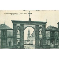 5 cpa 61 ABBAYE GRANDE TRAPPE. Portique, Monastère, Soligny-la-Trappe, Entrée Réfectoire et Religieux Salle capitulaire