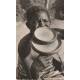 TCHAD. Mademoiselle Paris, Femme à plateaux