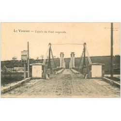 carte postale ancienne 03 LA VEURDRE. Entrée du Pont suspendu