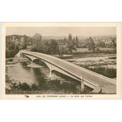 carte postale ancienne 03 LA VEURDRE. Pont sur l'Allier