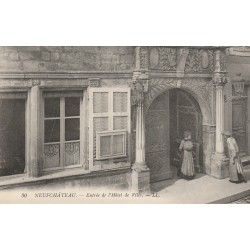 88 NEUFCHATEAU. Entrée de l'Hôtel de Ville