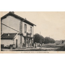 77 JUILLY-VILLE. La Gare avec usagers