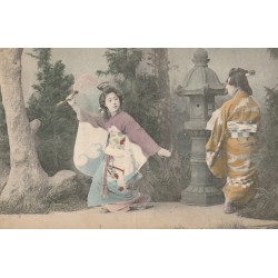 JAPON. Geishas la danse de l'éventail