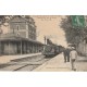 69 VILLEFRANCHE-SUR-SAONE. Train à l'Intérieur de la Gare 1912